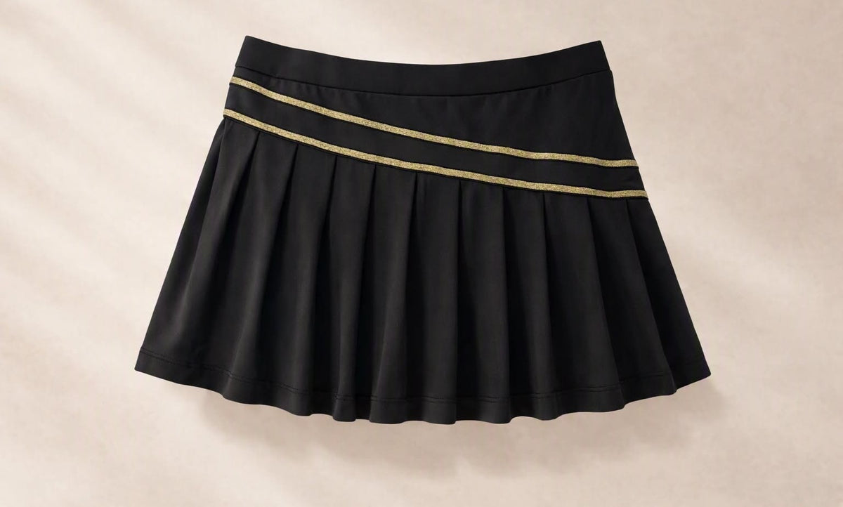 Élan Noir pleated skirt, flat lay